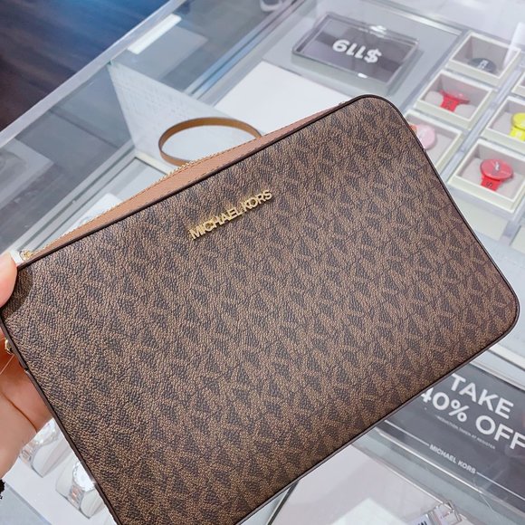 MK Jet Set LG EW Saffiano Crossbody Bag LOGO Brown - Picture 2 of 4